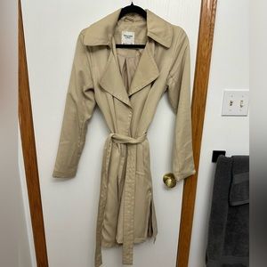 Abercrombie & Fitch trench coat